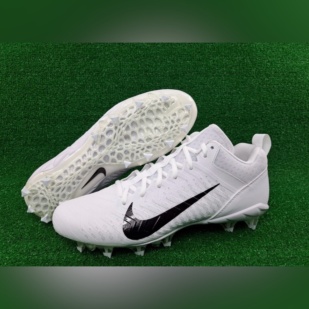 Nike Alpha Menace Pro 2 Low White Football Cleats CV6477-100 Mens Size 9.5
